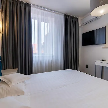 Fullton 3* Kaloşvar