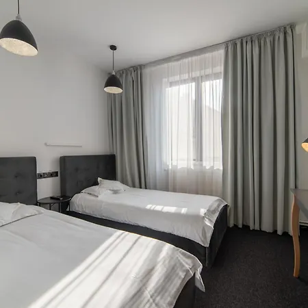 Fullton Otel